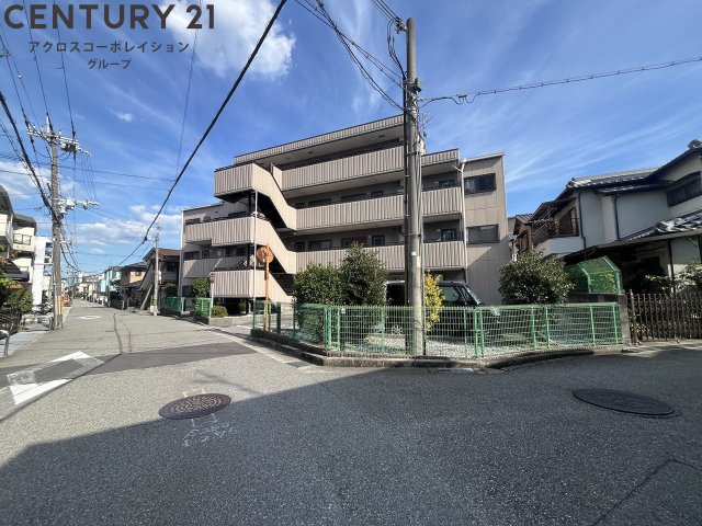 建物外観　敷地内に駐輪場があります！