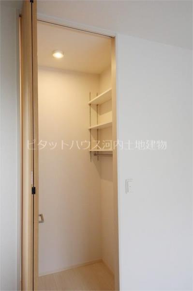 収納　ウォークインクローゼット