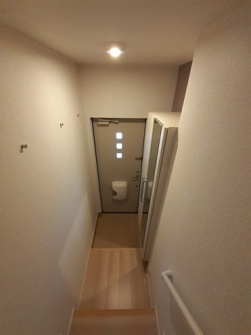 玄関　収納もある玄関です