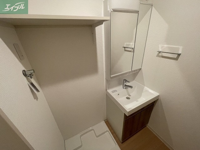 REGALEST 今の内装写真
