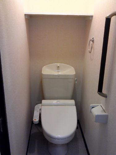 トイレ　バス・トイレはセパレートタイプ。設備が異なる場合があります。