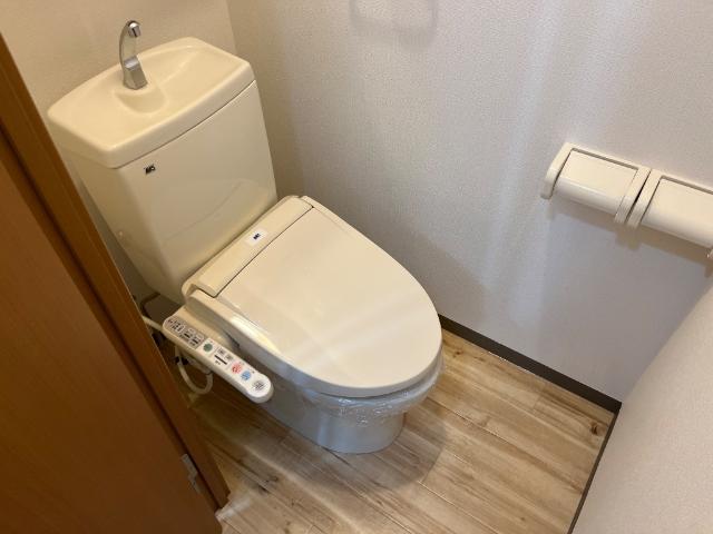 トイレ　シャワー付トイレ