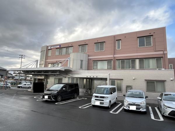 銀行　青森みちのく銀行鮫白銀支店（銀行）まで1229m