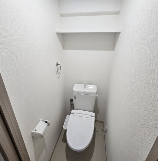 トイレ　※別室の参考写真の為、現況優先です。