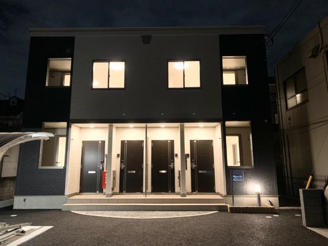 建物外観　外観写真（夜）