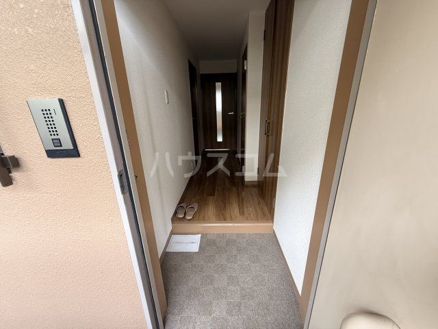 ルミエール沼田の玄関写真