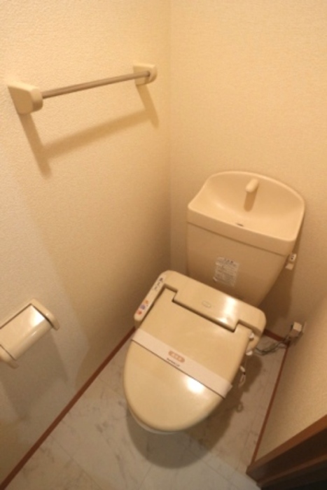 トイレ　コンパクトで使いやすいトイレです