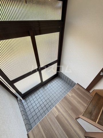 桂久方町貸家の玄関写真