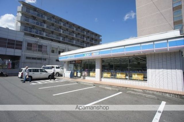 コンビニ　ローソン　ＪＲ三郷駅前店（コンビニ）まで165m