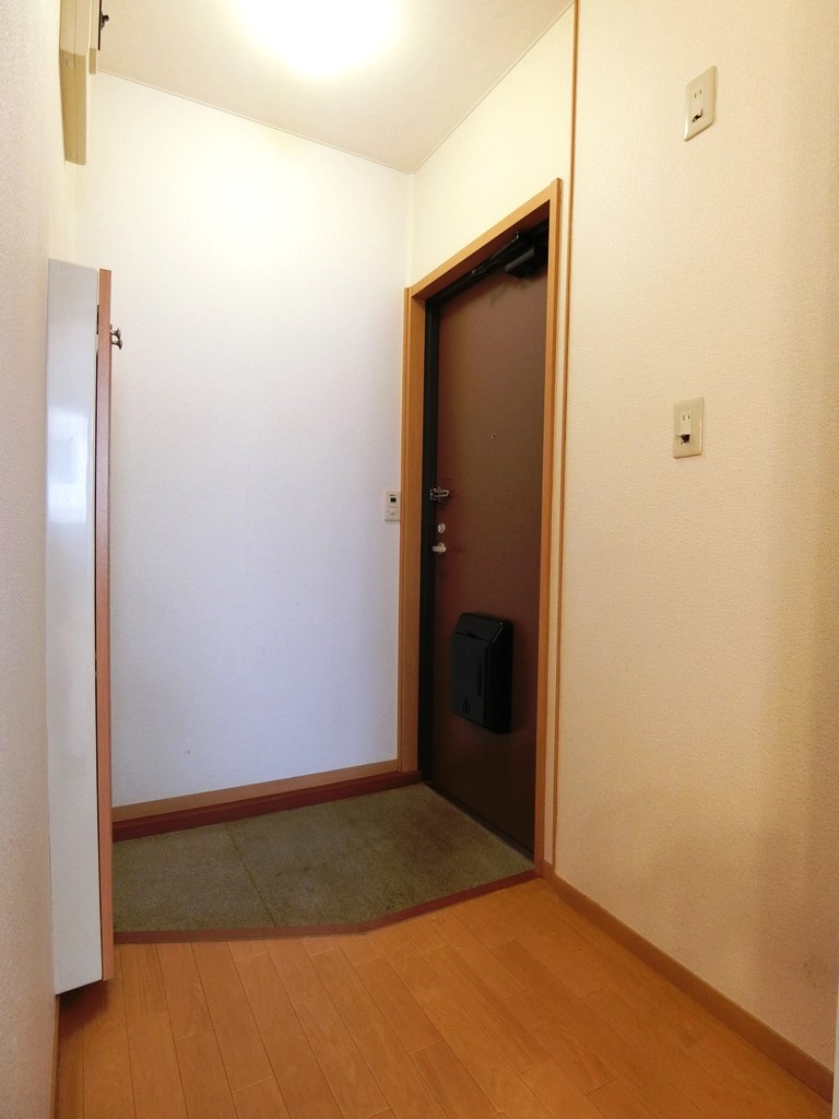 玄関　＊別室参考