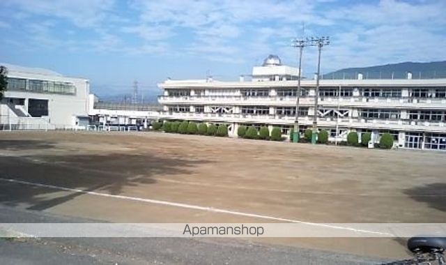 中学校　松田中学校（中学校）まで1100m