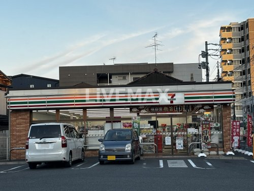 コンビニ　セブンイレブン 名古屋松葉町1丁目店（コンビニ）まで596m