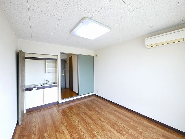 その他部屋・スペース　使い勝手のいい寝室です