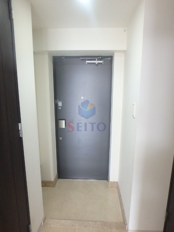 玄関　別のお部屋の写真です。