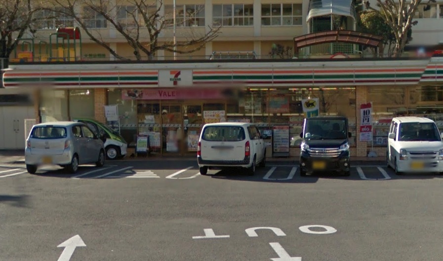 コンビニ　セブンイレブン 長崎滑石6丁目店（コンビニ）まで134m