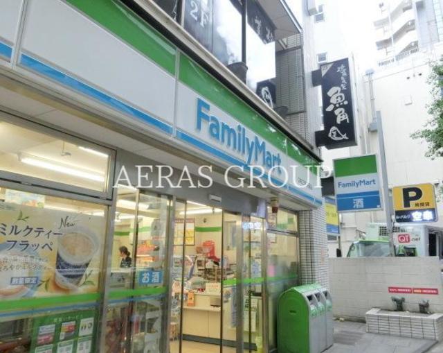 コンビニ　ファミリーマート246三軒茶屋店（コンビニ）まで66m