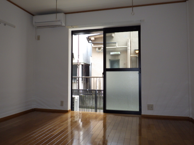 居室・リビング　★ゆったりとした広さのお部屋です★