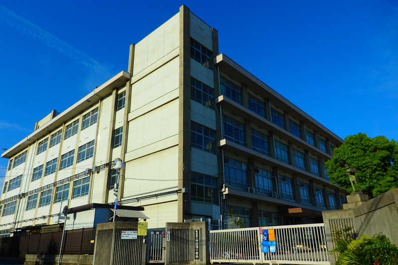 小学校　英賀保小学校（小学校）まで860m