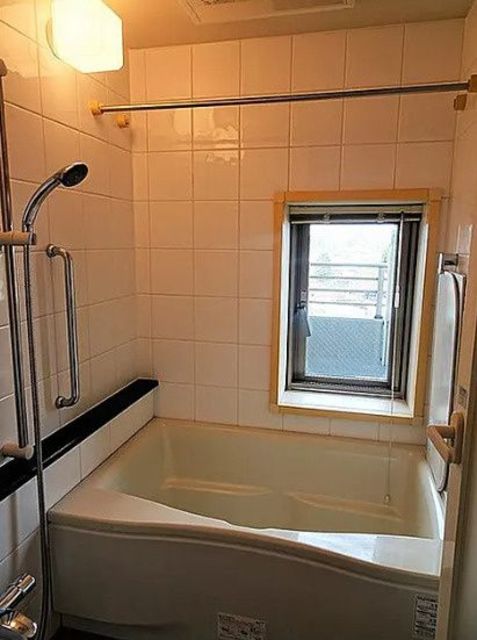 バス・シャワールーム　別部屋参考写真