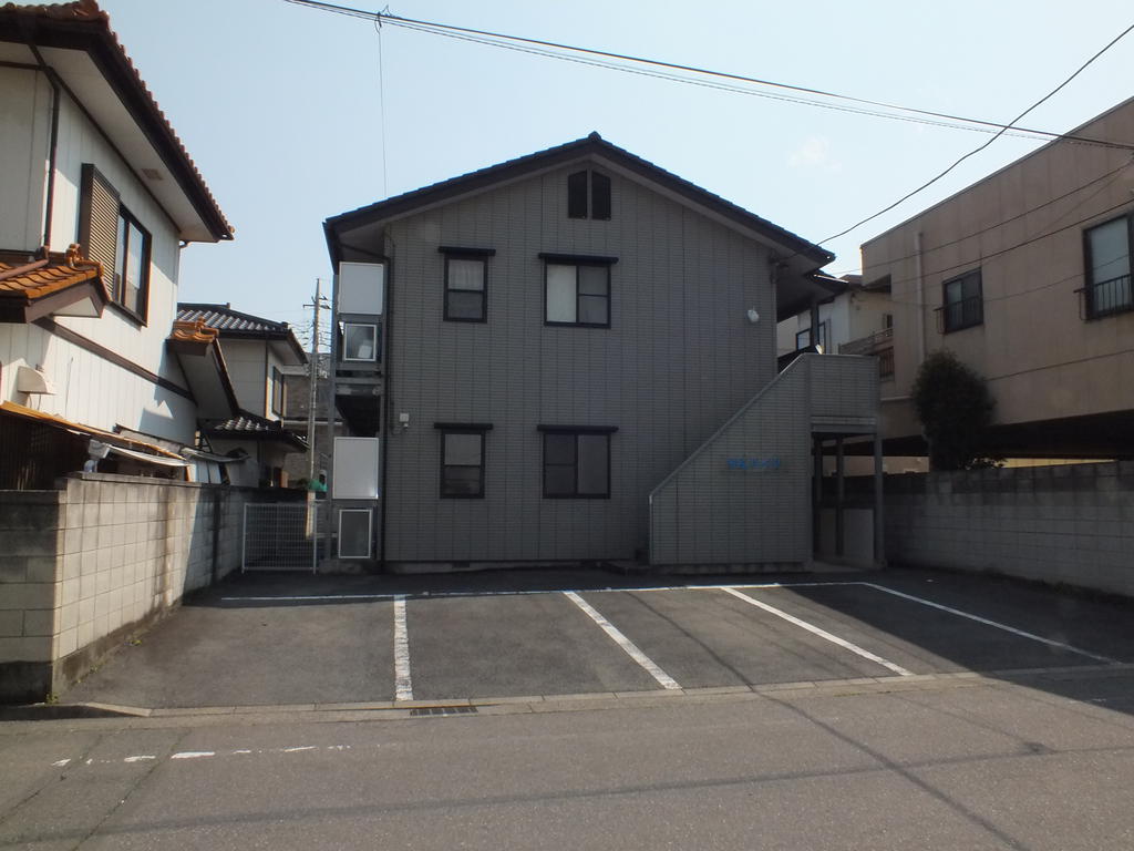 駐車場　敷地内駐車場
