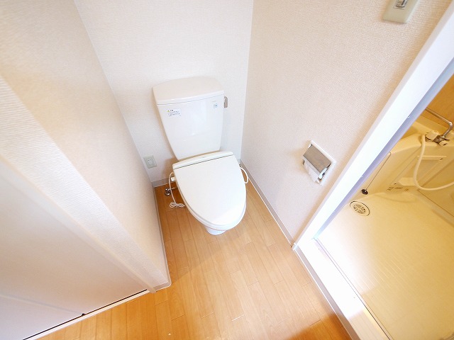 トイレ　トイレもきれいです