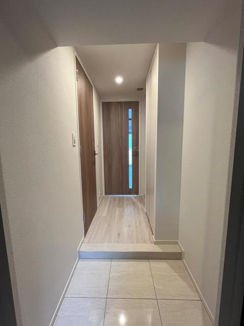 玄関　※写真は同タイプ住戸です。