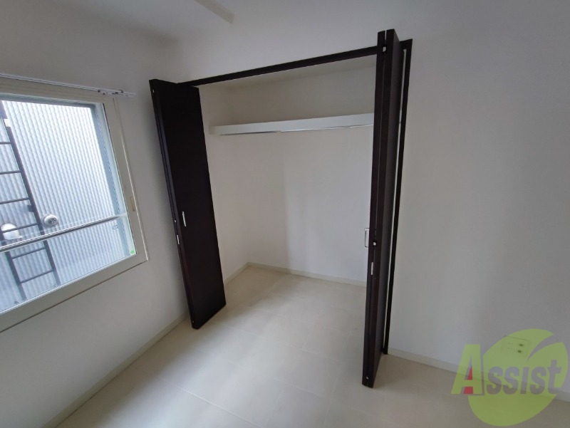 収納　寝室の収納です。部屋がすっきり片付きます。