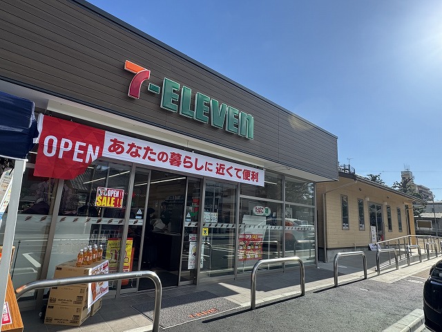 コンビニ　セブンイレブン 伏見北鍵屋公園店（コンビニ）まで331m