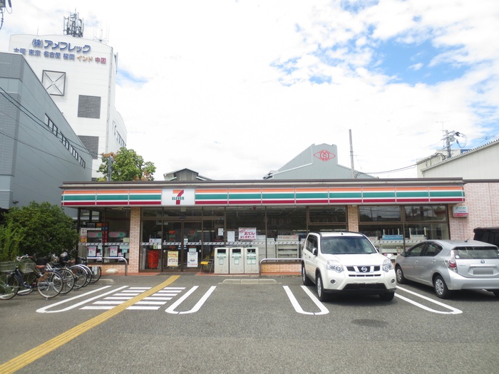 コンビニ　セブンイレブン（コンビニ）まで75m