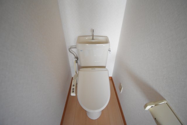 トイレ　※別室参考写真