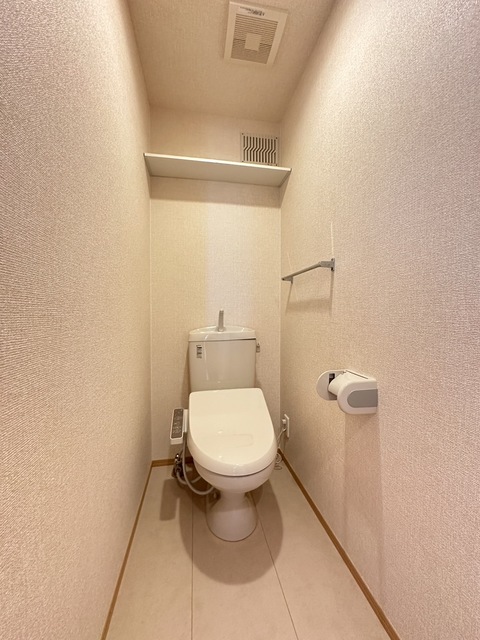 トイレ　別部屋参考写真です
