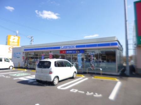 コンビニ　ローソン伊勢船江三丁目店（コンビニ）まで446m