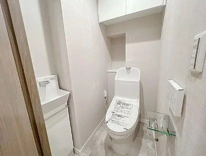 トイレ　別号室写真