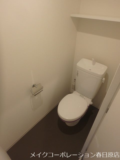 トイレ　写真は同型タイプ