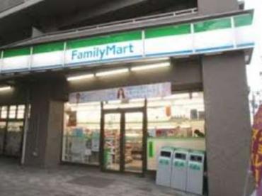 コンビニ　ファミリーマート 新宿上落合店（コンビニ）まで340m