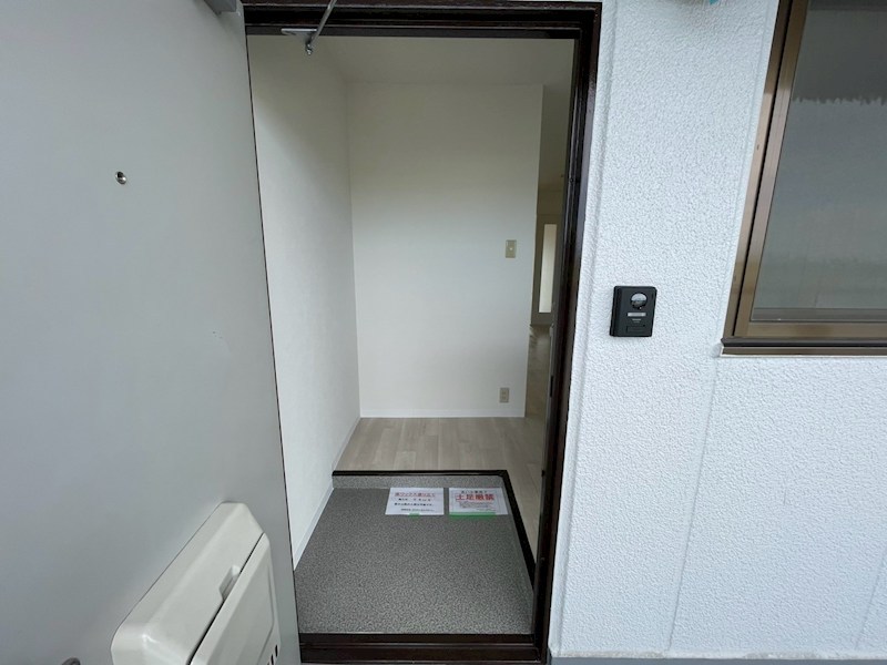 シャンテー御殿山の玄関写真