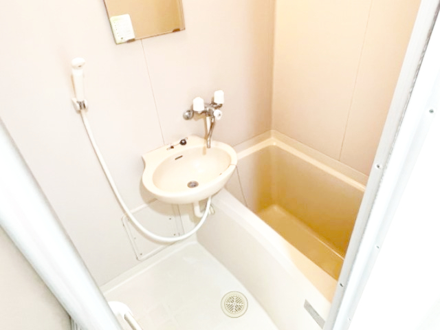 アシヤ1555の風呂写真