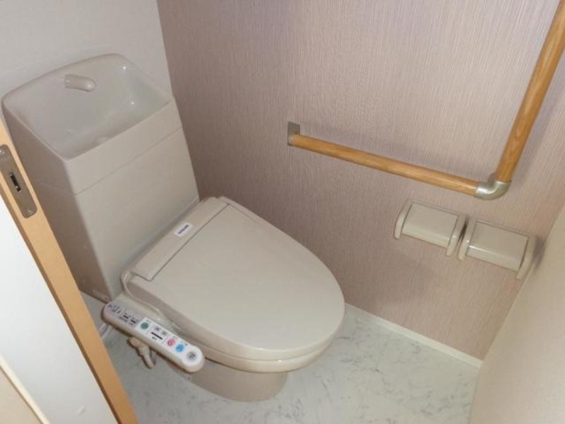 トイレ　図面と現状に相違がある場合には現状を優先