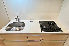 キッチン　写真は同タイプ住居です。