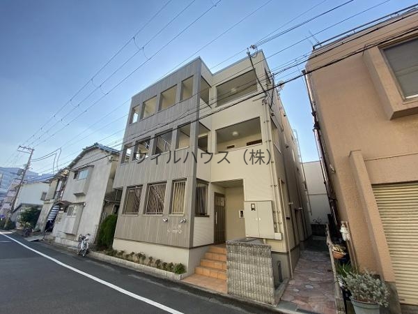 建物外観　住環境良好です！