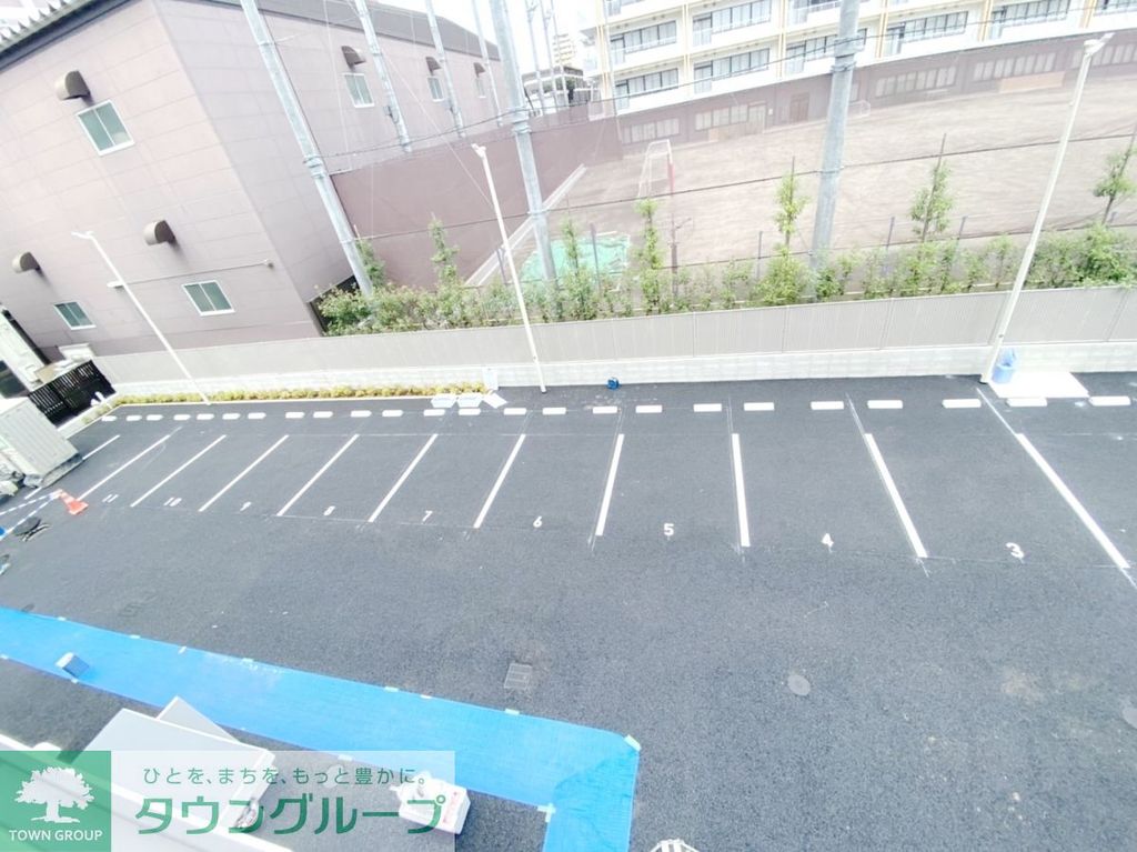 駐車場　駐車場