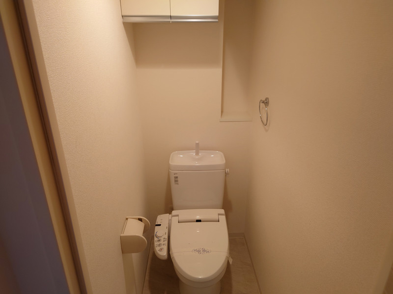 地下鉄烏丸線 京都駅 徒歩15分 7階建 築18年のトイレ写真