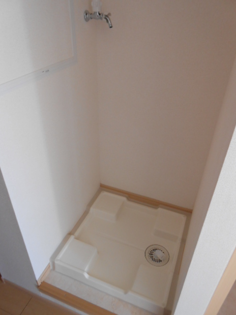 その他部屋・スペース　屋内洗濯機置場・排水ドレンパン完備