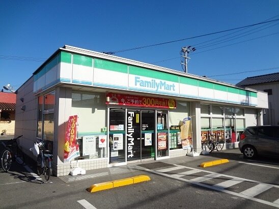 その他　ファミリーマートさん（その他）まで400m
