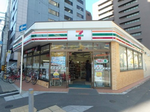 コンビニ　セブンイレブン　大阪新町２丁目店（コンビニ）まで121m
