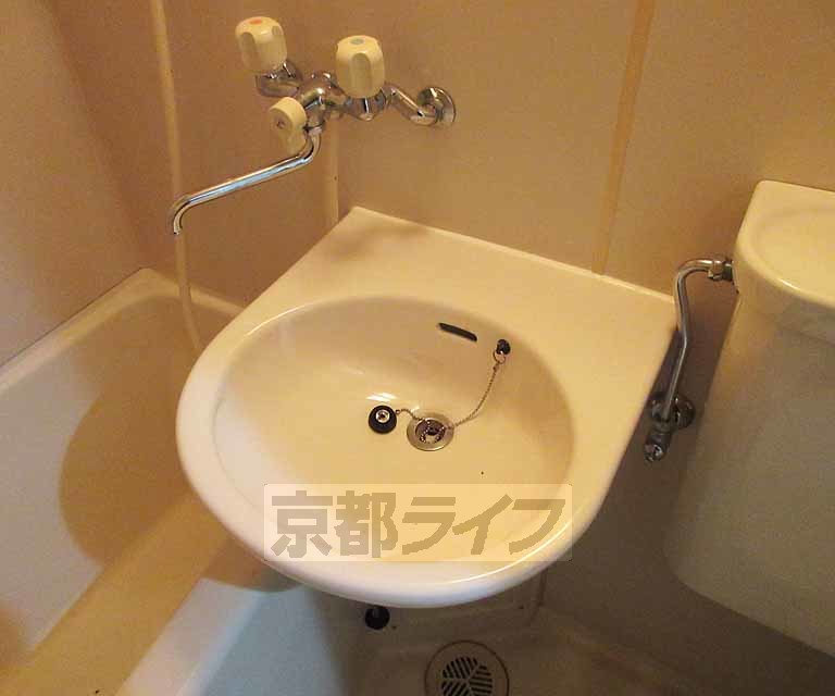 洗面設備　洗面台です・
