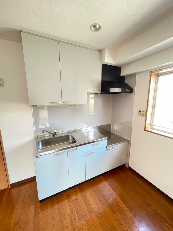 キッチン　※他部屋参考写真