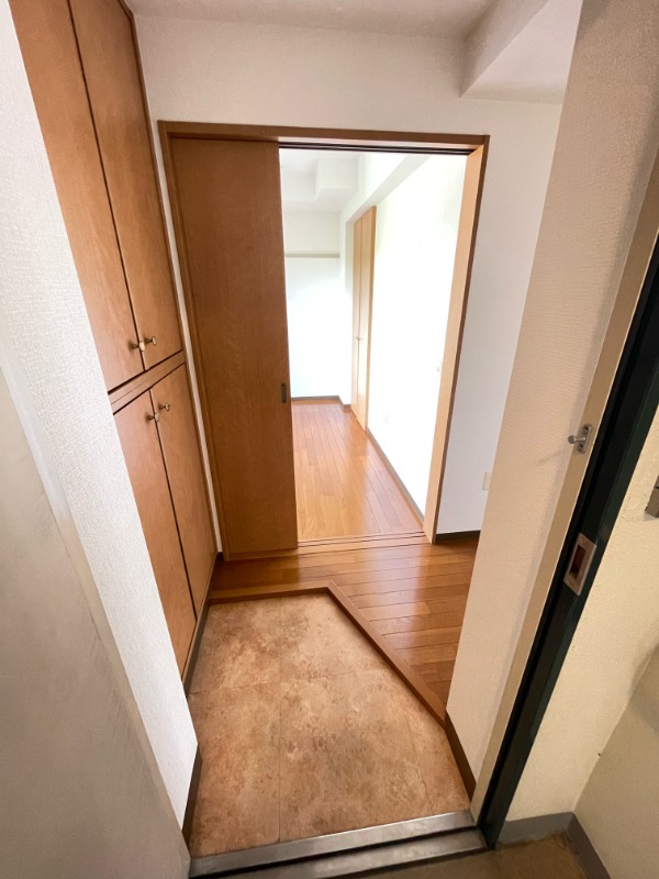 玄関　※他部屋参考写真
