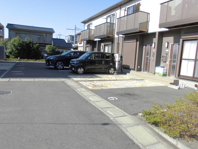駐車場　敷地内駐車場