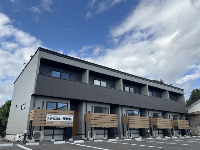 建物外観　完成イメージです。外観の色が異なります。